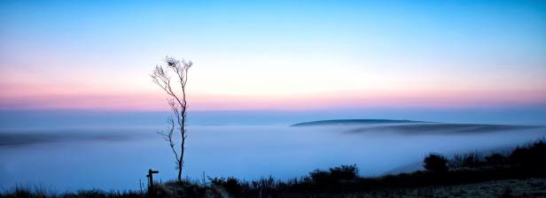2008-robert-hatton-an-exmoor-panorama-island-in-the-mist-taken-from-just-above-simonsbath