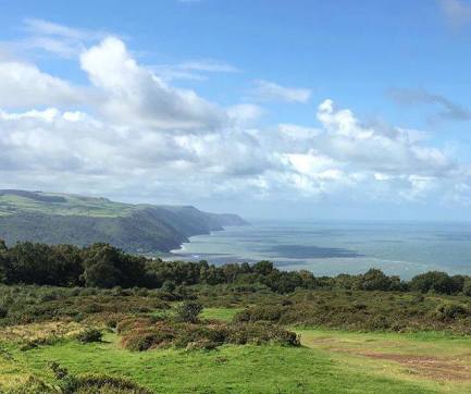 Arrived at our next destination #exmoornationalpark #viewpoint #sky #clouds #view #views #exmoor #sea #coastline #photography #photographer #picoftheday #pictureperfect #amateurphotography #instagram #instagood #instadaily #like4like #likeforlike #followme #minehead 📷: @robgncp